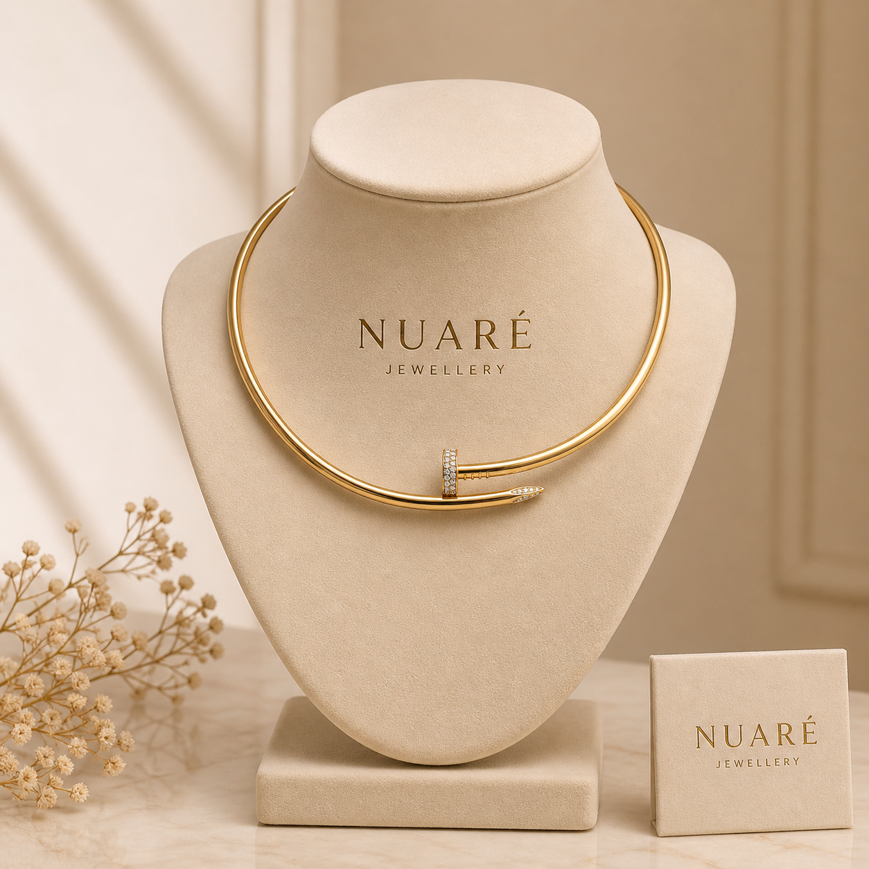 COLLAR CLAVO